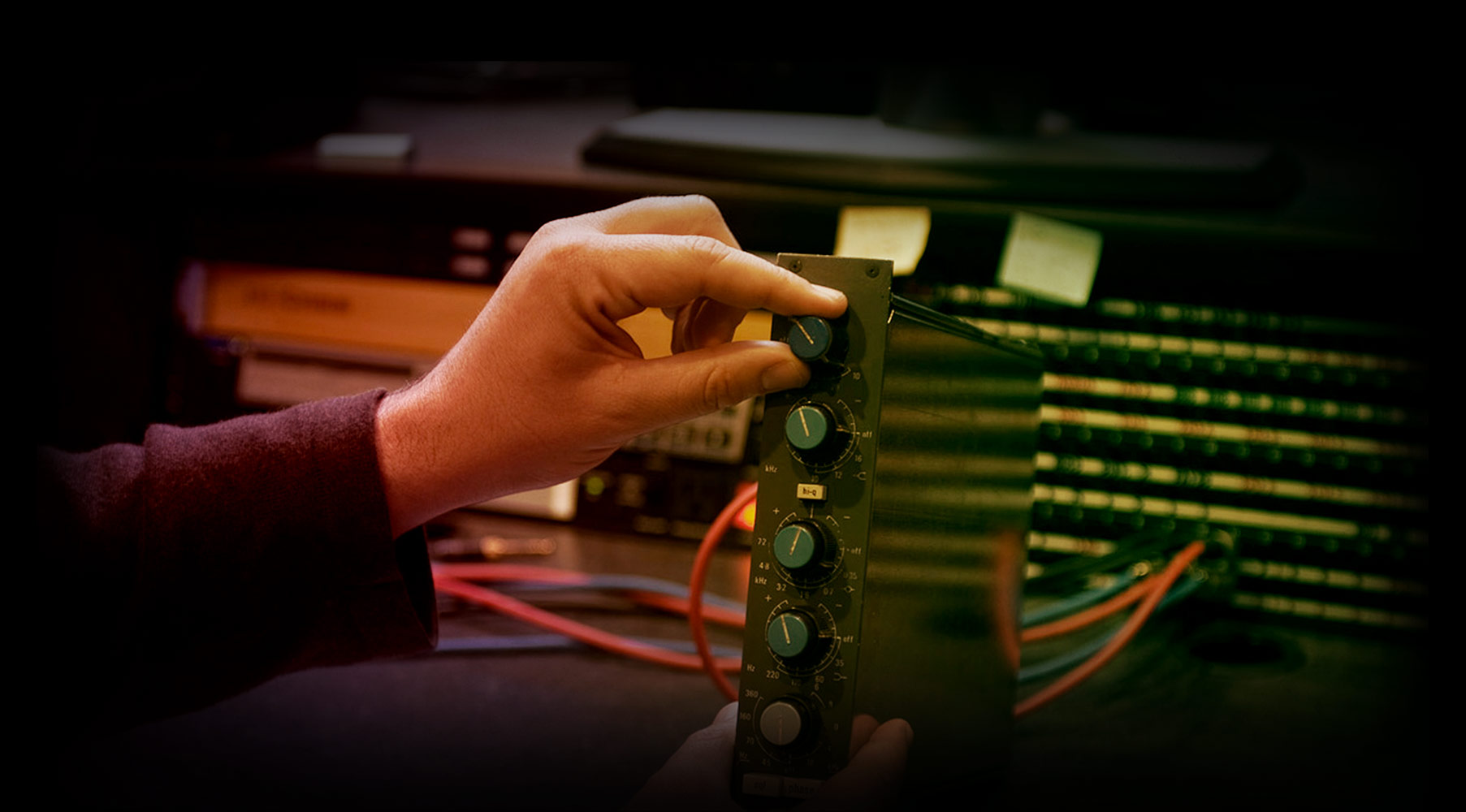 Neve® 31102TM / 31102SE Classic Console EQ